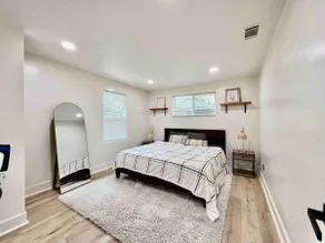 Comfortable 3 BD 1 BA Pool Table & Outdoor - Image 5