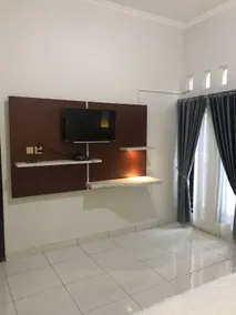 Homestay Omah Tentrem 27 Ungaran - Image 3
