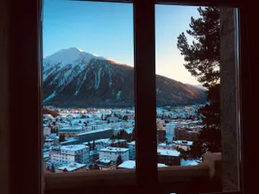 Sunny apartment in a castle in the Swiss Alps - Image 5