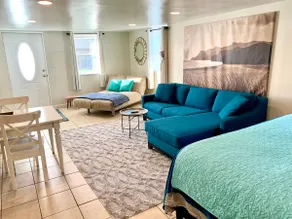 Novi Lakes Home Very Clean/Cozy Coffee & Treats - Image 3