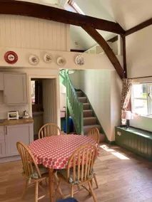 Gorgeous comfortable barn with huge private orchard in quiet Suffolk location - Image 3