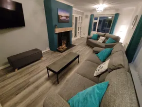 Benllech Sea View bungalow, Dog Friendly sleeps 6 - Image 4