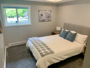 Peaceful Garden Suite - Bright & Cozy Escape - Image 3