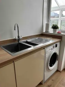 Iris Home in Southsea FREE street parking and pets welcome - Image 4