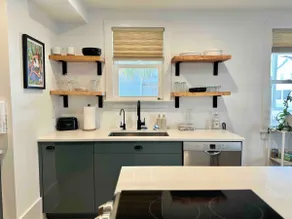 Lumina by the Sea~Updated 1-Bed~Steps to Beach! - Image 4