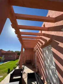 Quiet villa with pool in Marrakech - Image 3