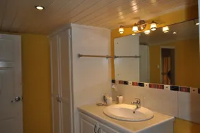 Cozy One Bedroom Apartment In Paradise - Image 3