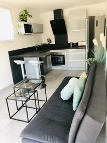 T1 INDEPENDENT FURNITURE VINON SUR VERDON - Image 4