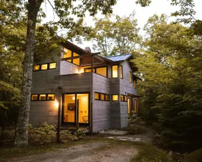 Exquisitely Modern Stargazing Cottage - Image 4