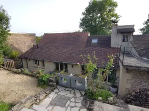 Family home: charm & nature - Image 4