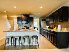 San Antonio home near BMT, Riverwalk, Alamo, and Sea World - Image 2