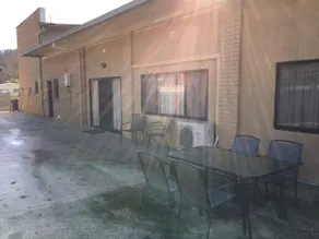 Cherry Lane Apartments - Image 3