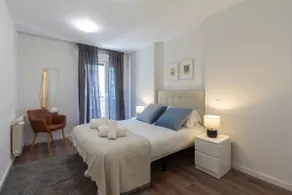 Spacious/modern home in the heart of Madrid 3 - Image 3