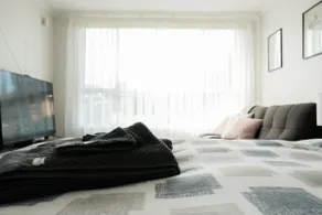 Bright garden-view room in North Warrnambool - Image 5