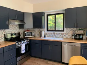 Pet-Friendly Chalet:Fireplace/Game Room/Fire Pit - Image 3