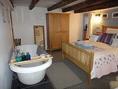 Quirky Cottage - Boutique Bolthole. - Image 3