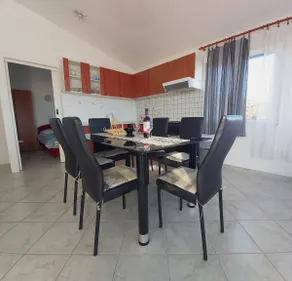 Comfortable apartment with amazing view (upstairs) - Image 4