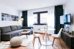 EIFFEL BRIDGE BOUTIQUE APARTMENT - Image 3