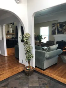 Clean Oasis/Private Pool/COUPLE OR SINGLE FAM ONLY - Image 4
