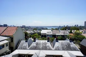 1 bedroom apartment in Paddington with beautiful view - Image 3