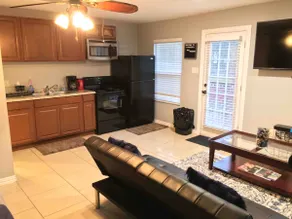 Welcome to Paradise. Private studio in Houston,TX. - Image 3