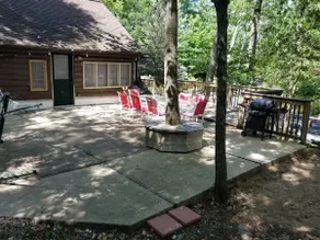 Eclectic Fairy tale Log Cabin near Greenwood Lake - Image 5