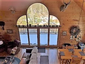 Large Crivitz Log House - Image 3