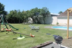 3-star cottage, Wi-Fi, 7 people, south 79 Niort, pool + spa - Image 2