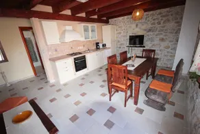 Apartment Rustica With 2 Bedrooms - Image 3