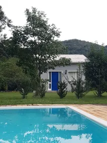 Jardim Secreto Porta Azul Cabin with Pool - Image 5