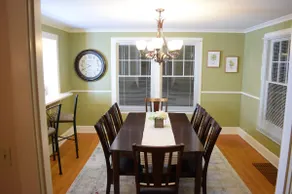 Gather in historic home - sleeps 8. A/C & EV - Image 3