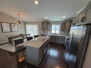 Large 3 bath home near Scheels Arena! Room for all - Image 5