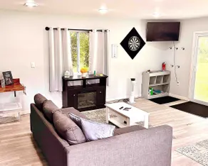 Cozy Country Get Away Suite - Image 5