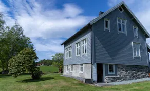 Old Unique house on Island in Ellingsøyfjorden - Image 3