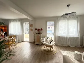 Lovely apartment with game room - Image 2