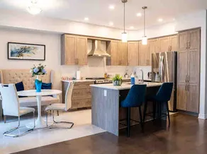Tranquil 4bed home in Ottawa with parking! - Image 4
