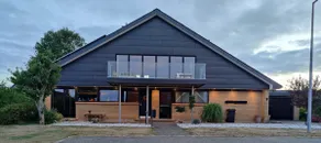 Luxury villa 200 meters from the beach. - Image 2