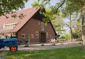 Unique estate in nature near Ootmarsum - Image 2