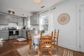 Charming 3BR 2BA Fully Renovated near DWNTN & MTSU - Image 5
