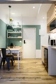 Leblon Studio with Elevator, Beach Next Door, Up to 4 People - Image 2