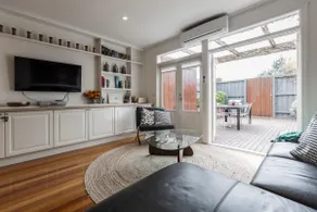 Brunswick 3 br 2 bath house, great location - Image 2