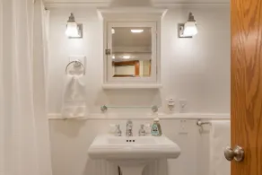 Tangletown King Suite with Full Kitchen and Private Study - Image 5