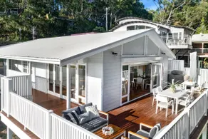 Sea Deck Hyams Beach - Image 5