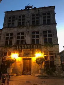 Charming apartment in the heart of Tarascon - Image 4