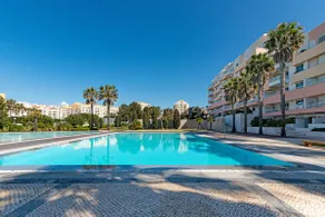 Bafureira Cascais Apartment; Condomínio privado com piscina - Image 3