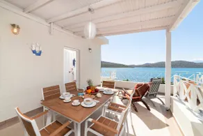 Tsifliki Beach House - Image 2