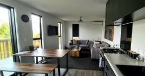 Sunshine Bay Views 32A Mckerrow Place Queenstown - Image 5