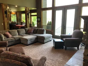 Beautiful, Lake-Front Property - Image 2