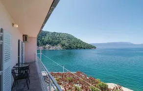 Apartment by the sea - Image 5