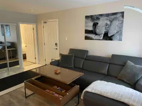 Modern 3 Bed Condo Near Argyle Mall + Free Parking - Image 2